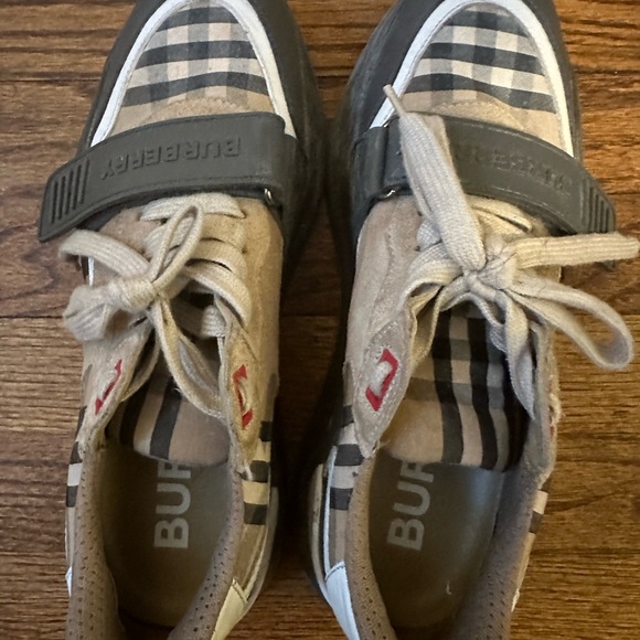 Burberry shoes size 40 US9-multicolor-gently worn - Picture 1 of 3